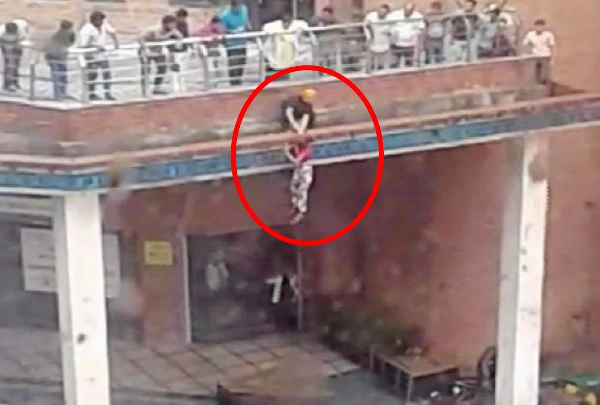 engineering student Manjot Singh praise on every side after save girl