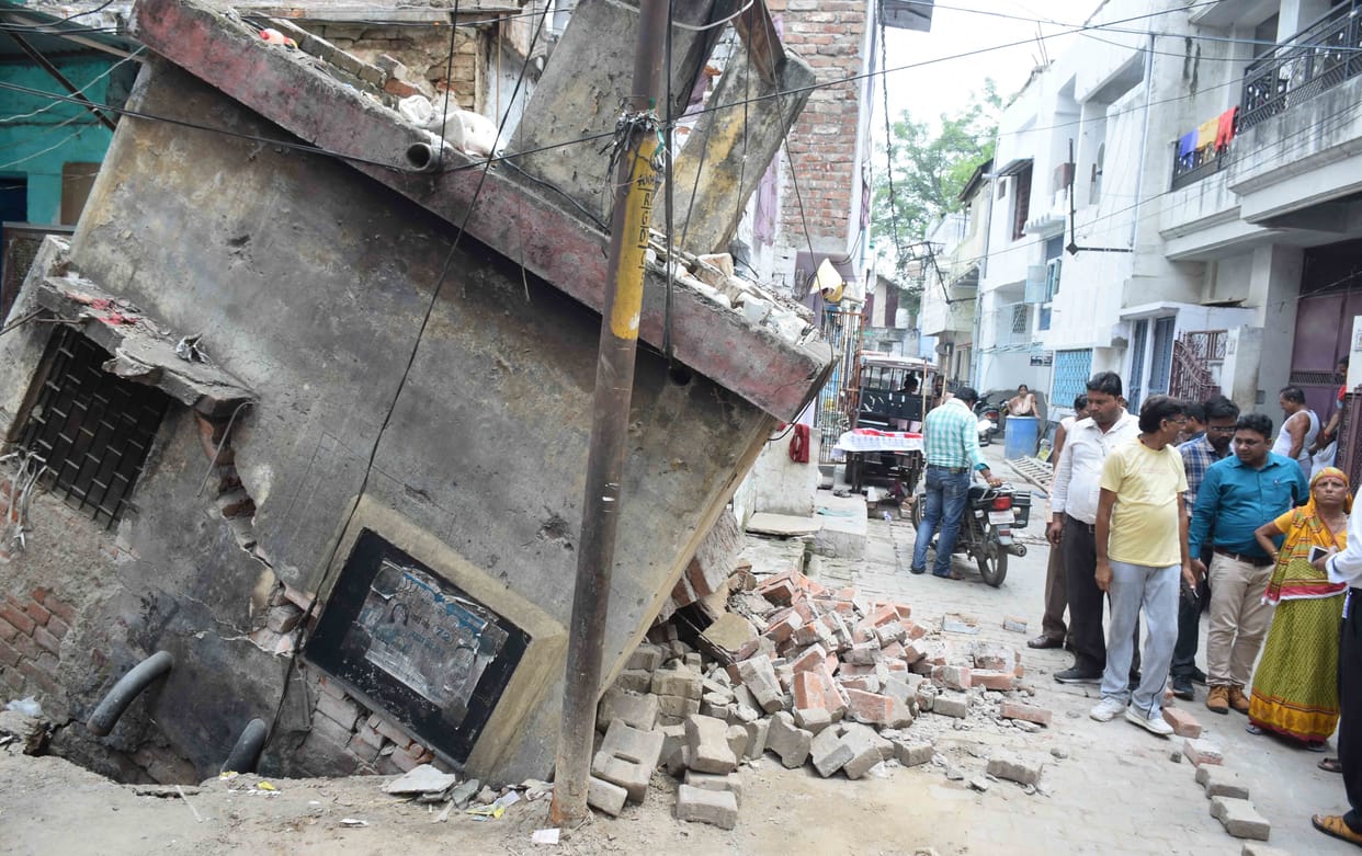 The wall of the house of Goddess G Road, one injured