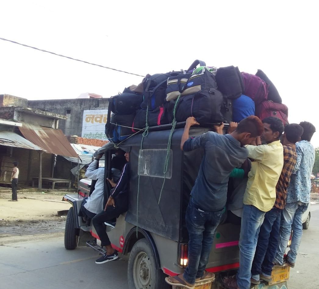 10 thousand people travel everyday at risk
