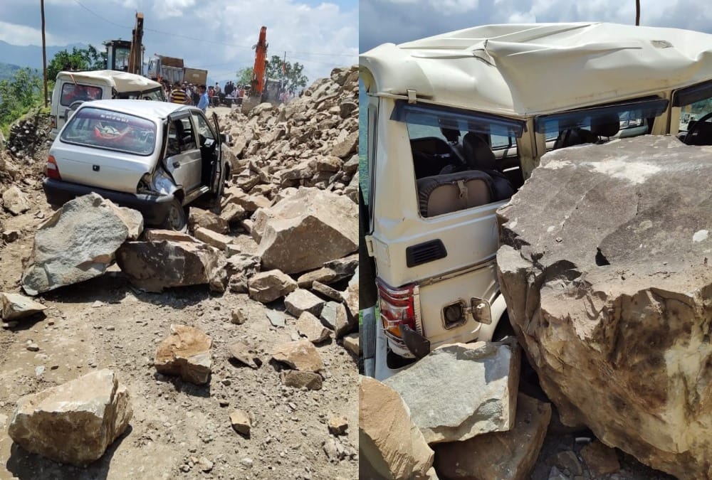 Boulder Falls on Two Vehicle on Rishikesh badrinath highway after Mountain collapse