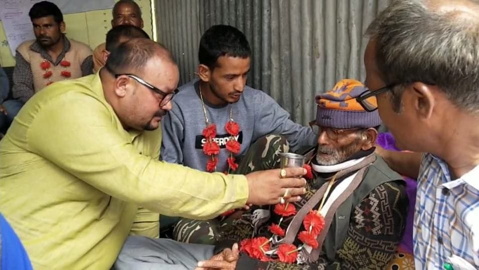vidhaayak aur seeeeo ke aashvaasan par graameenon ne aandolan khatm kiya