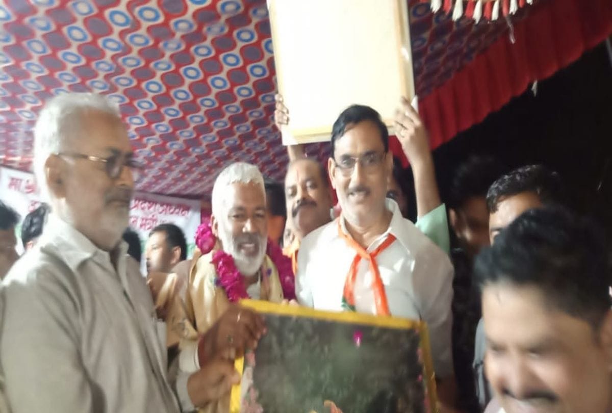 Swatantra Dev Singh Statement on jammu and kashmir in mathura