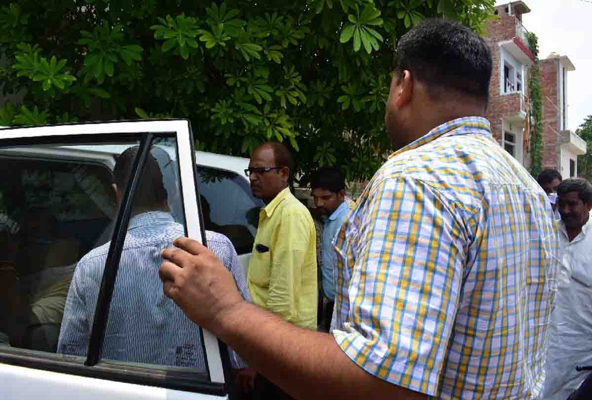 cbi investigate shivpal yadav party leader in unnao misdeed case