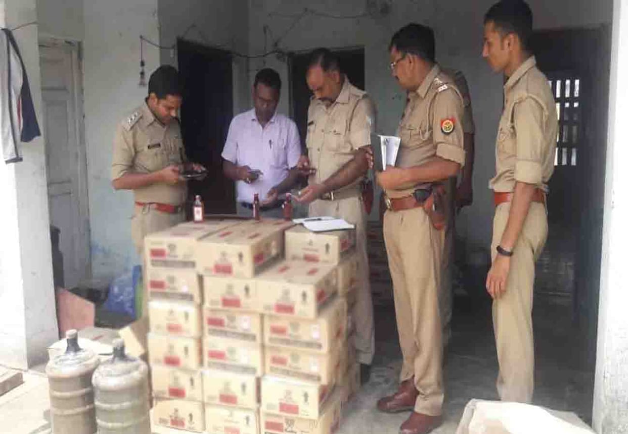 illegal liquor found from former block chief house in hardoi