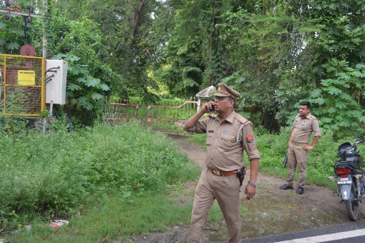 badmash arrested in police encounter after absconding from police custody