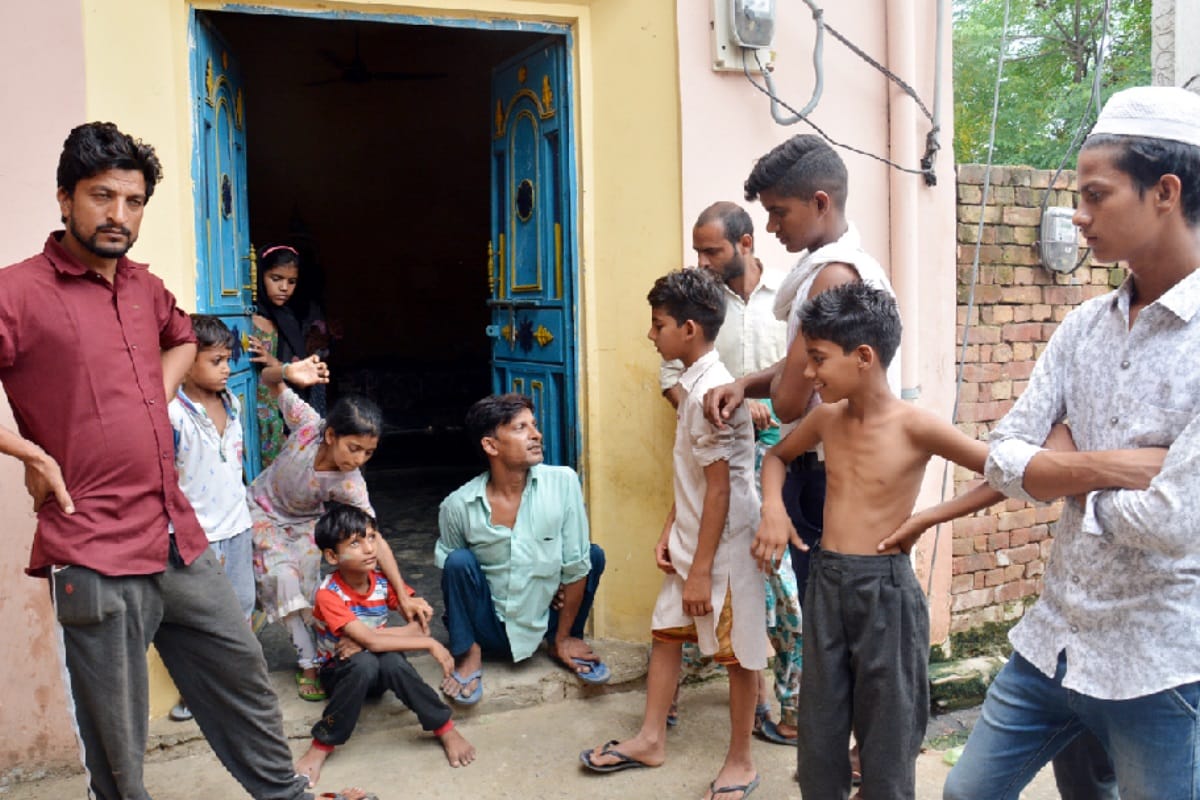 hisar Police leaves two youth after interrogation were arrested for spying indian army