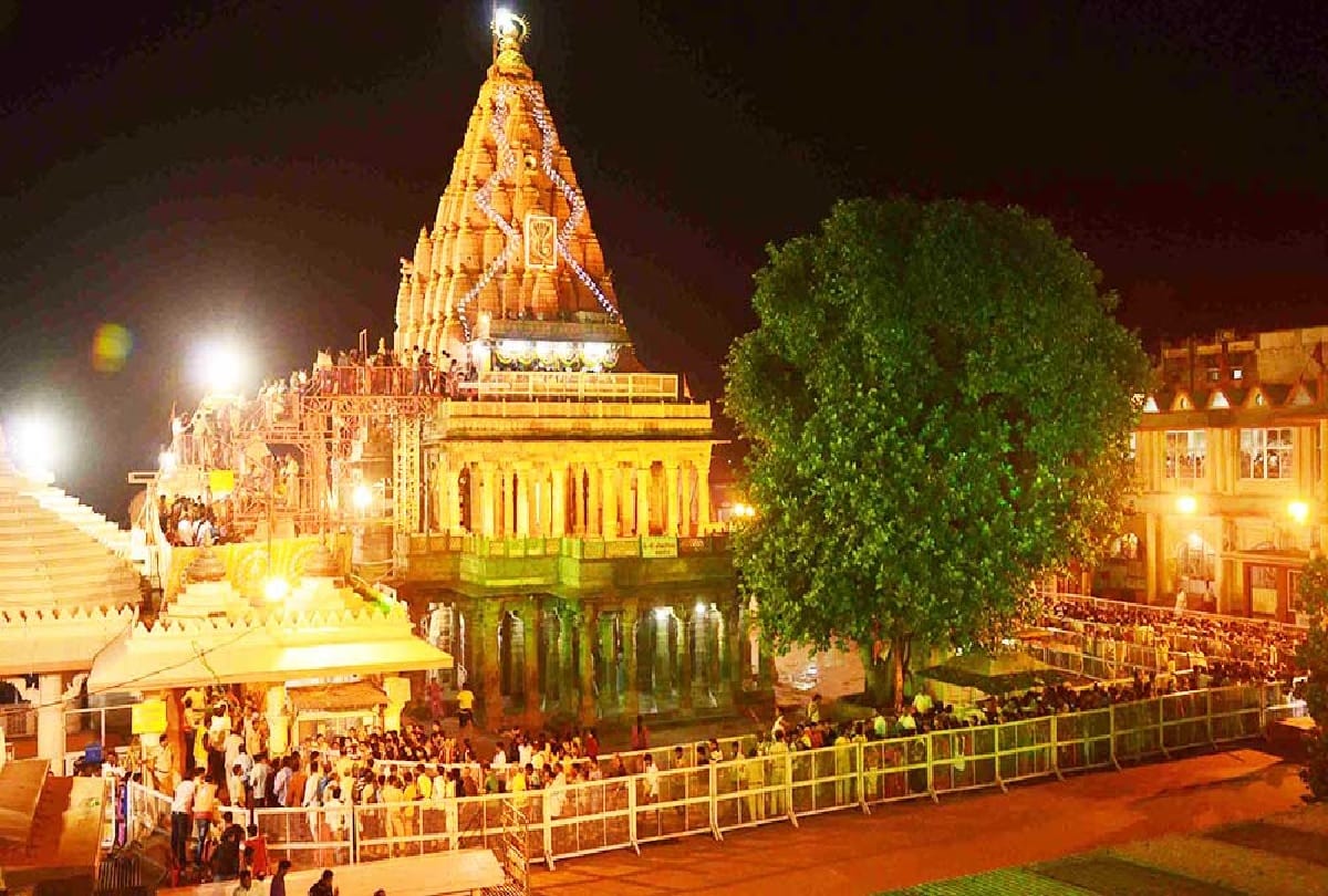 Nag Panchami 2019 nagchandreshar mandir visit on nag panchami day