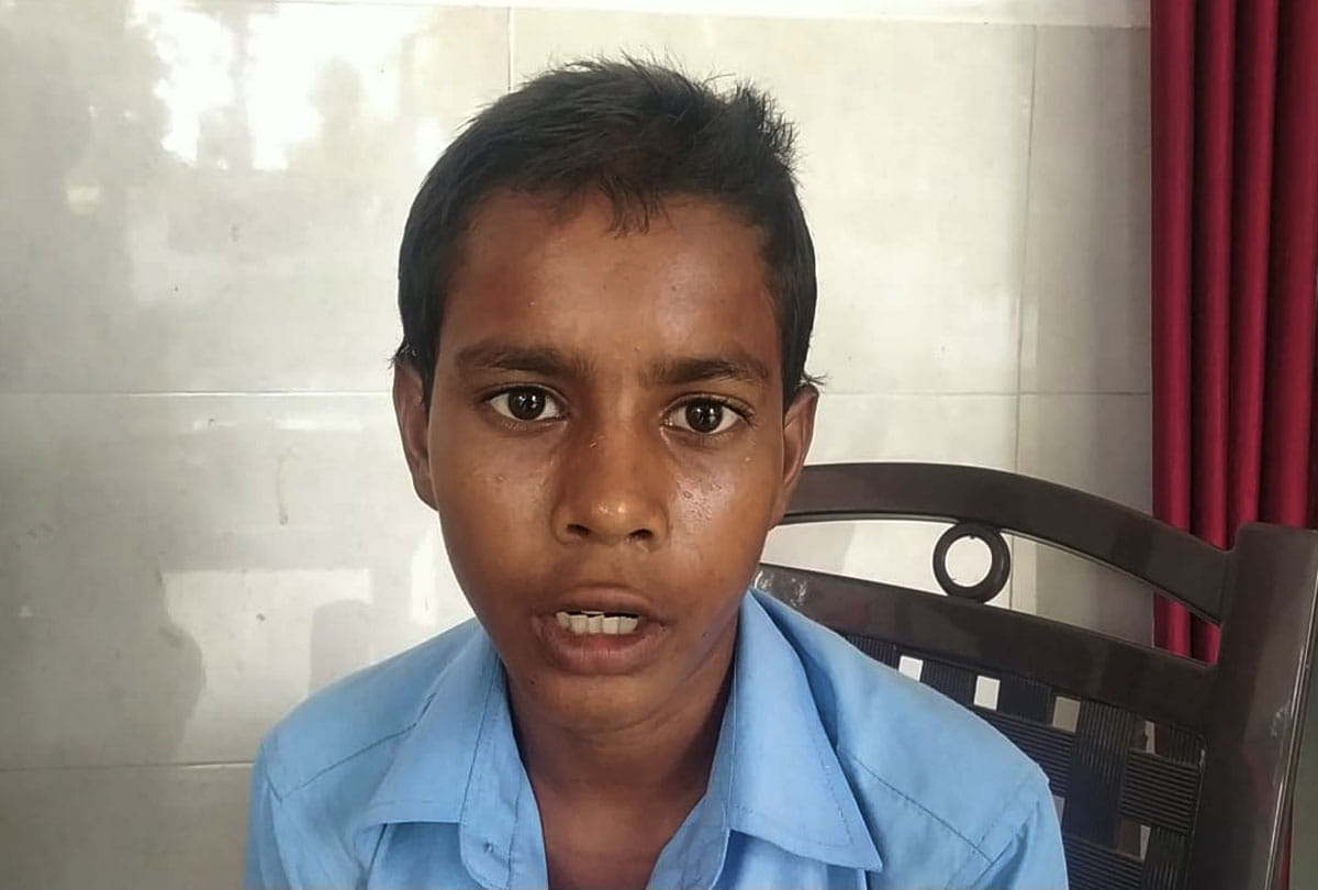 Student jump in yamuna river because of ragging