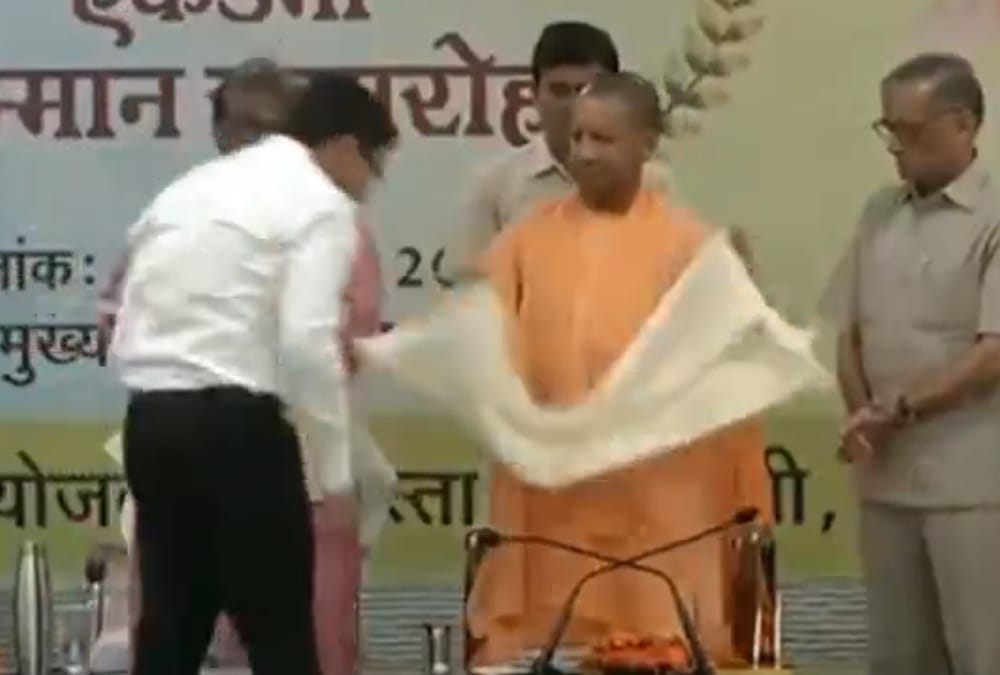 Hindustani Academy Samman Samaroh in Lucknow.