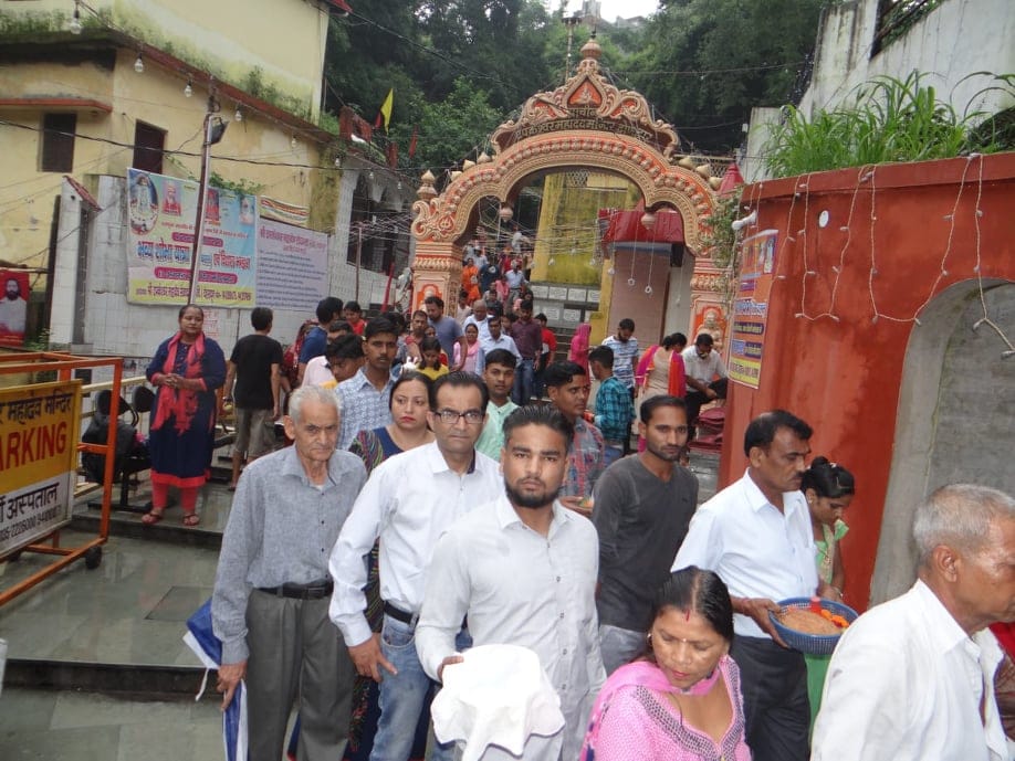 Nag panchami 2019 devotees worship lord shiva in Rare coincidence photos