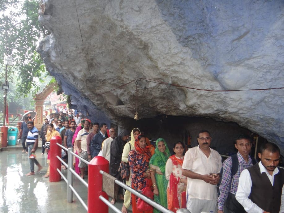 Nag panchami 2019 devotees worship lord shiva in Rare coincidence photos