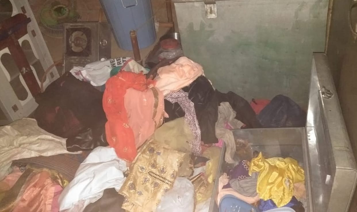 Lakhs stolen from a merchant's closed house