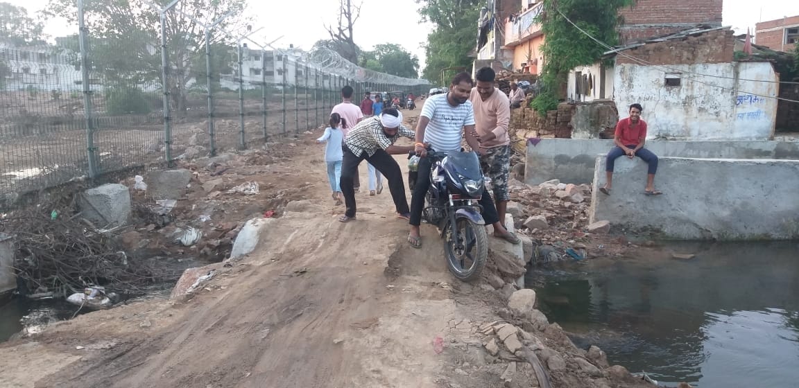 khirakpatti road make for one carore
