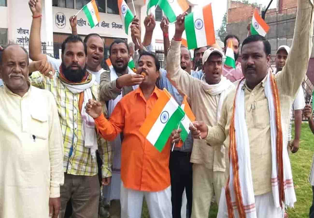 celebration over decision on article 370 in jammu-kashmir