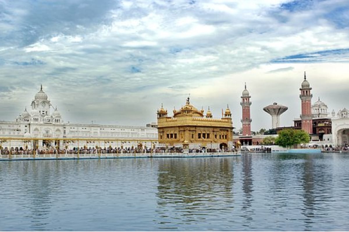 you must visit gurudwara mattan sahib in anantnag, a religious trip to kashmir