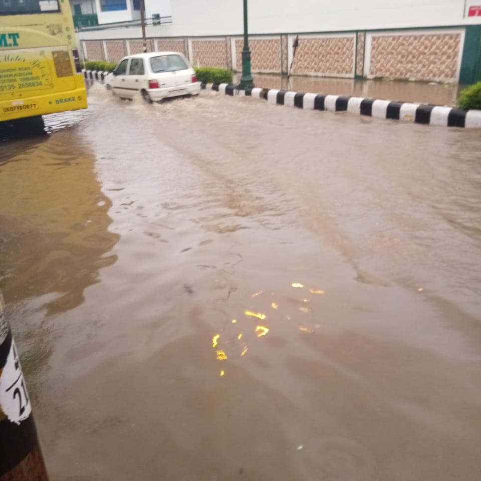 Bindal river overflow and Major water logging in dehradun after heavy rainfall