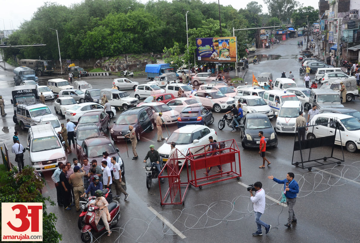 article 370 removed from jammu kashmir, section 144 applied in state, curfew, photos of kashmir