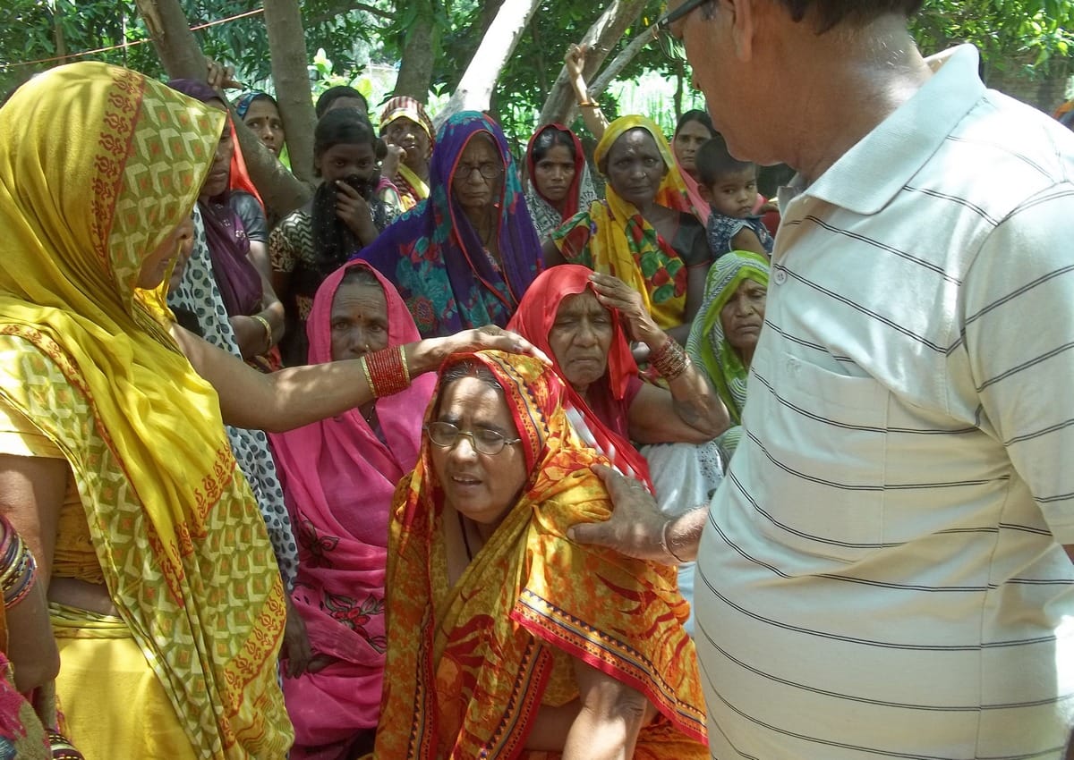 Mother killed her daughter and suicide herself in mau
