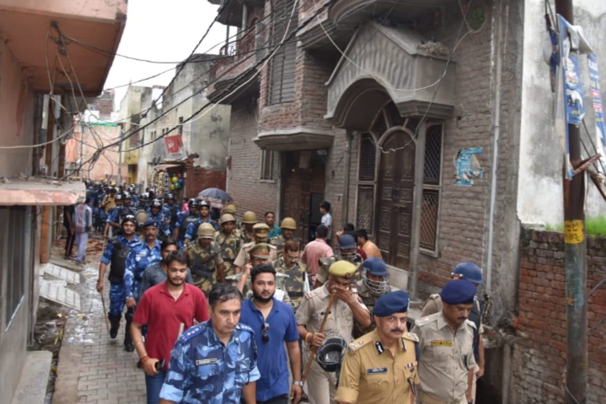 Alert in Meerut regarding the decision on Jammu and Kashmir