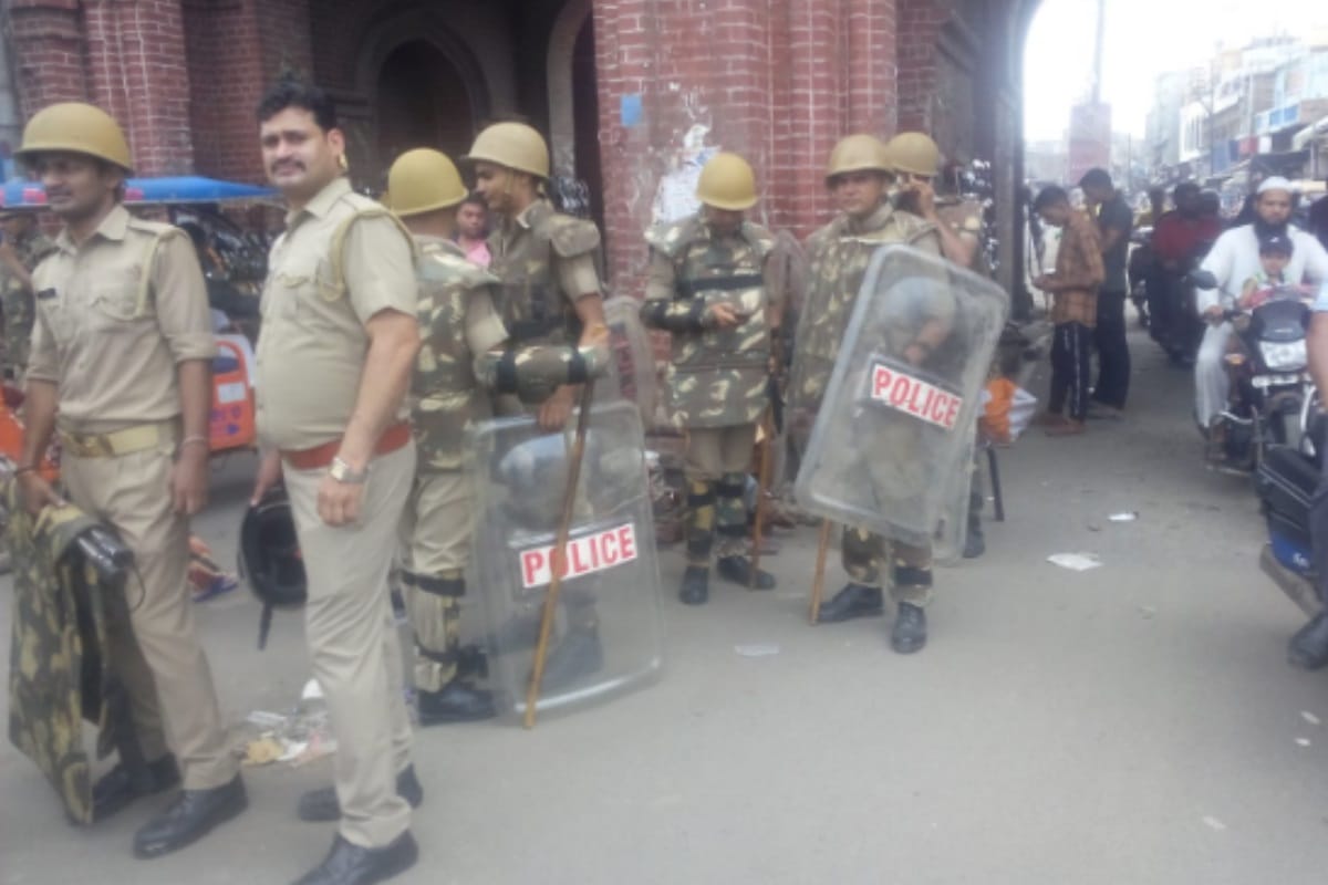 Celebration in Western UP on the removal of Article 370 from Jammu and Kashmir