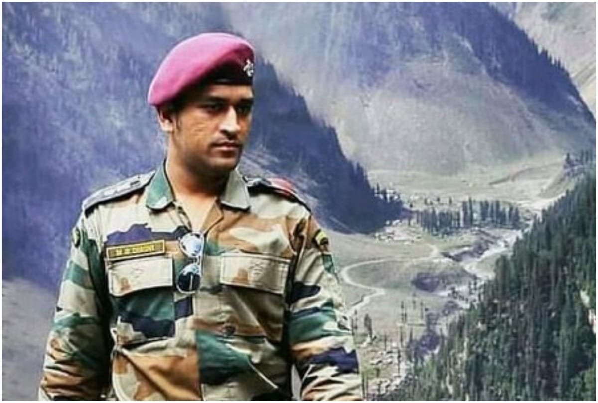 MS Dhoni to produce a TV show on army officers