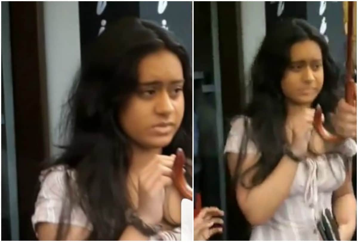 Ajay Devgn daughter Nysa Devgn troll for expression spotted in Bandra