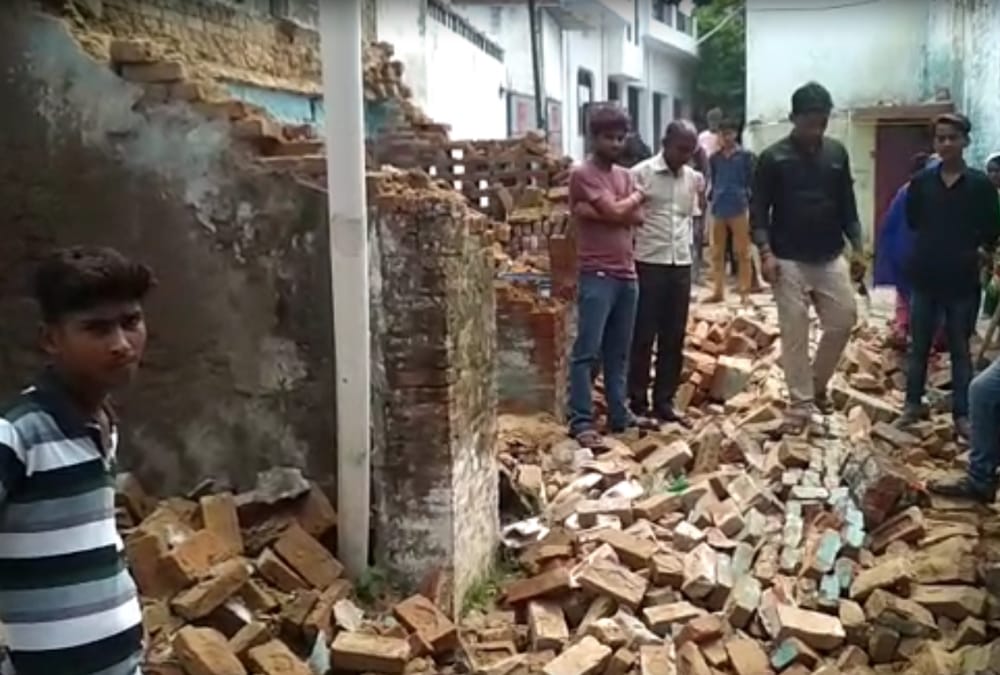 Two children died when a roof collapsed in Raebareli.