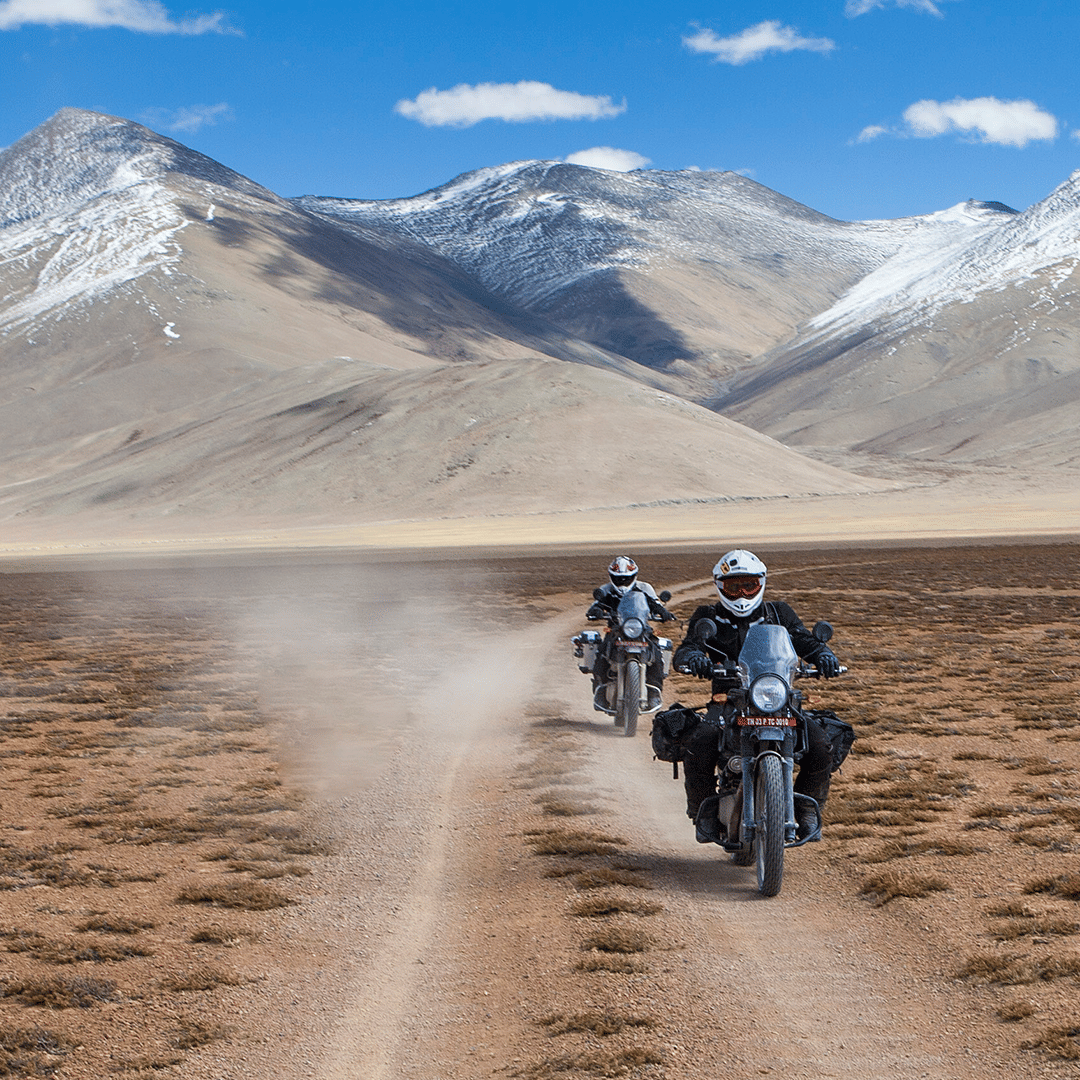 Every Biker dream about to reach on Ladakh highest motorable road Khardungla Top
