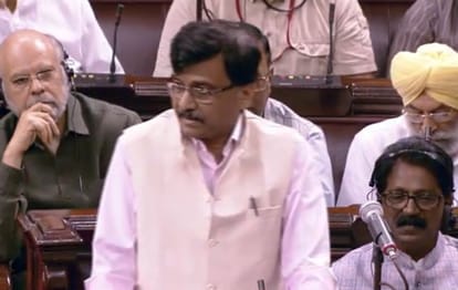 Know what politicians said about government decision of article 370