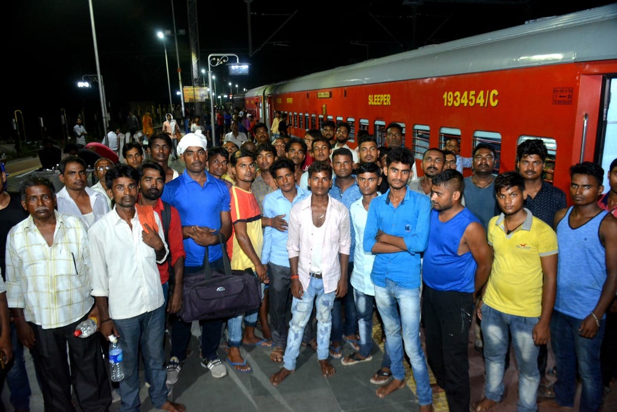 Godan express and kamayani express canceled from varanasi