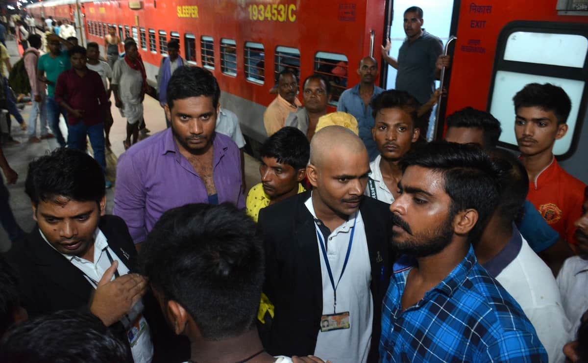 festive season special trains now get confirm ticket for going home on diwali and chhath 2019