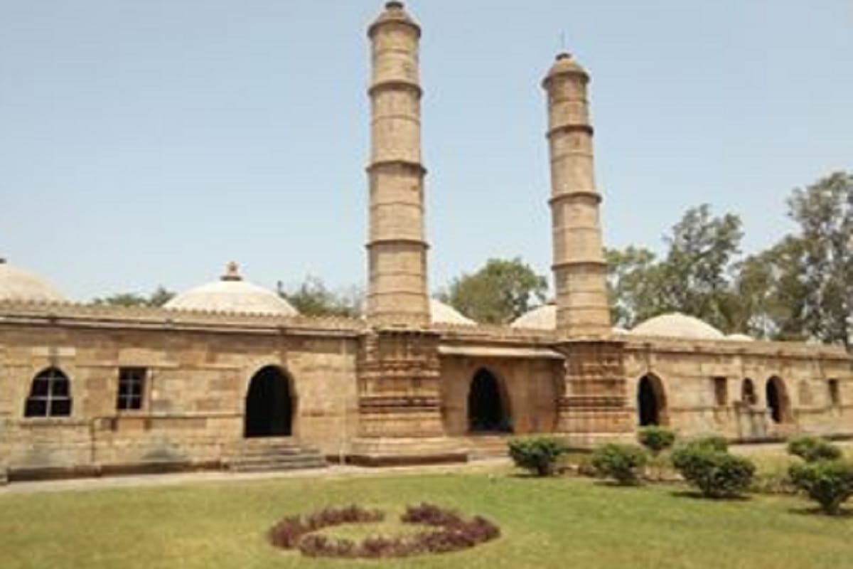 gujarat: these incredible fort, you must visit