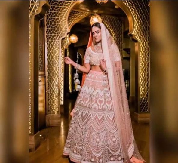 anita hassanandani looks like royal bridal in photoshoot