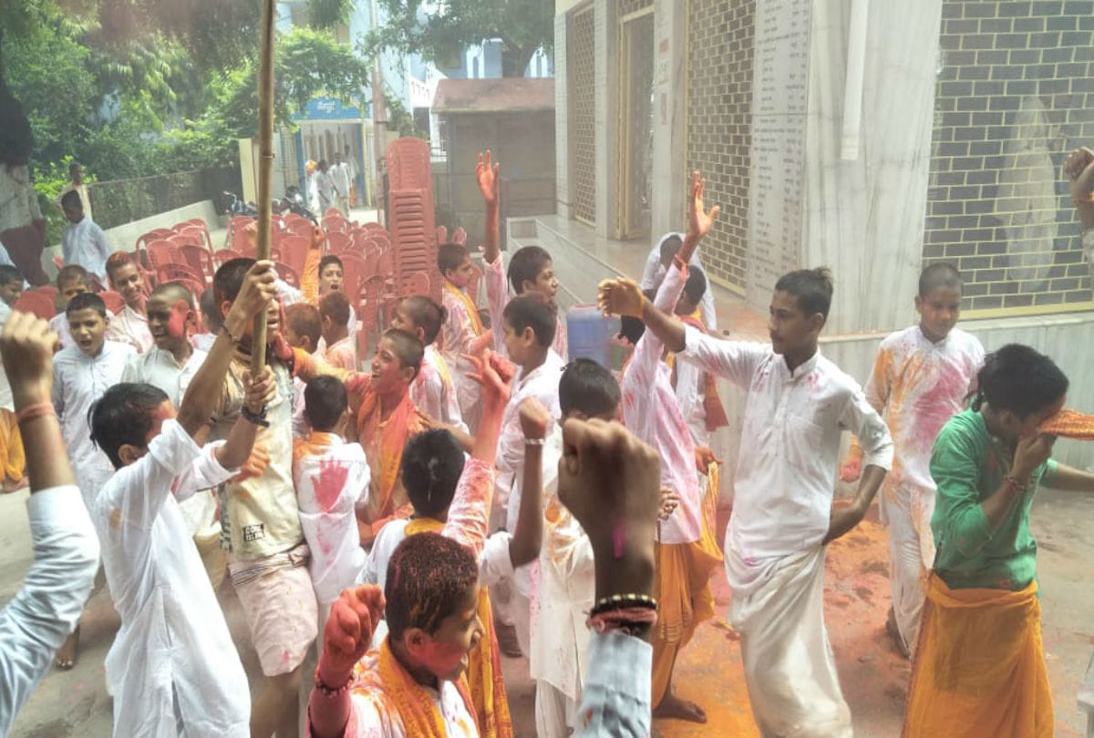 celebrations going on after scrapped article 370 in jammu kashmir