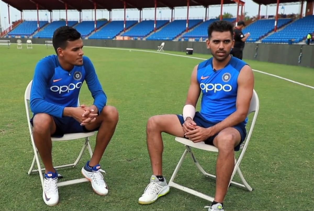 Indian cricketer Deepak chahar younger brother Rahul chahar engaged with long time girlfriend ishani