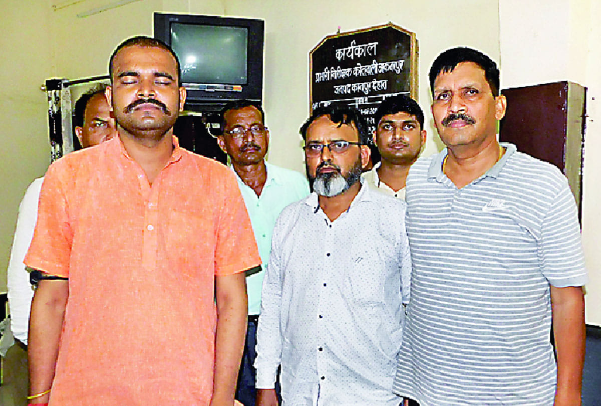 Anti Corruption Team arrested bsa clerk