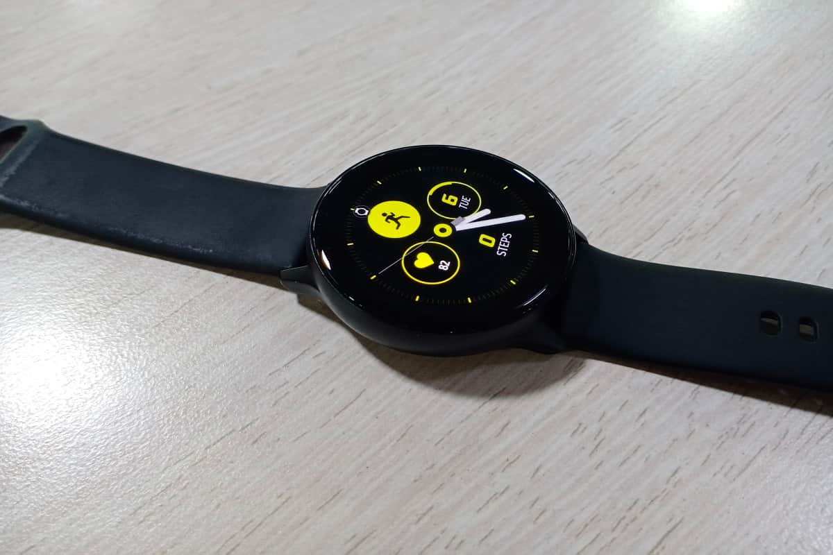 Samsung Galaxy Watch Active review And Price in India