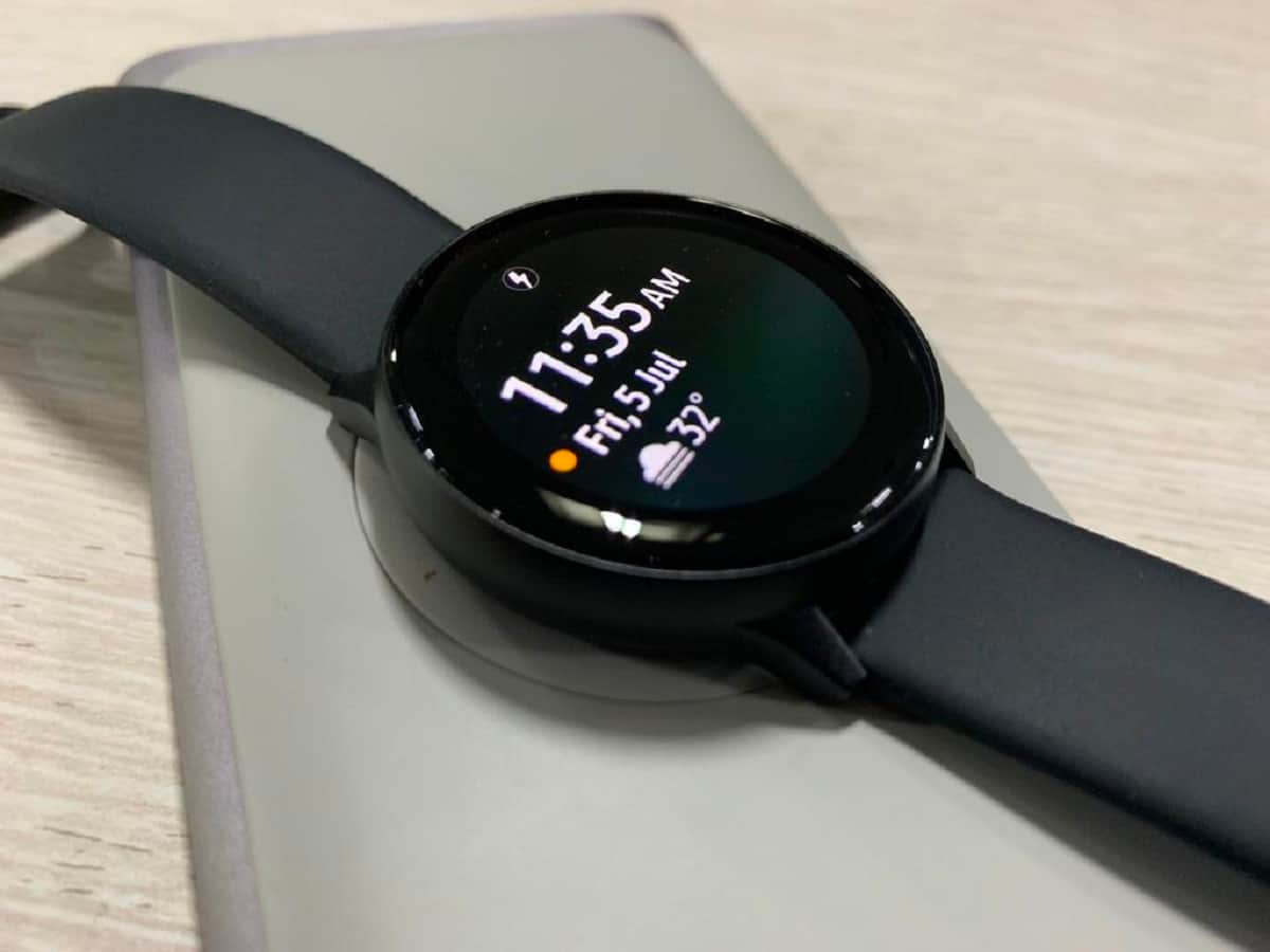 Samsung Galaxy Watch Active review And Price in India
