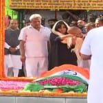 Bansuri performing Sushma swaraj last rites