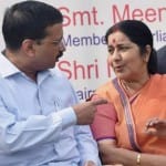सुषमा स्वराज अरविंद केजरीवाल (फाइल फोटो)