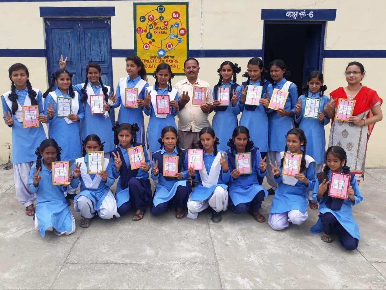 girls sent self made rakhis for the soldiers