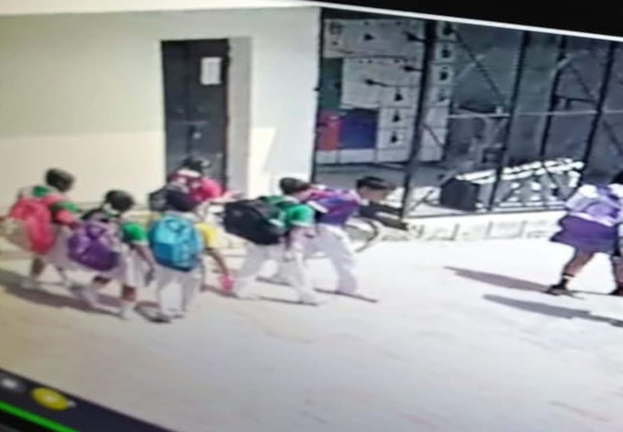 six children of fifth class run away from school in kanpur
