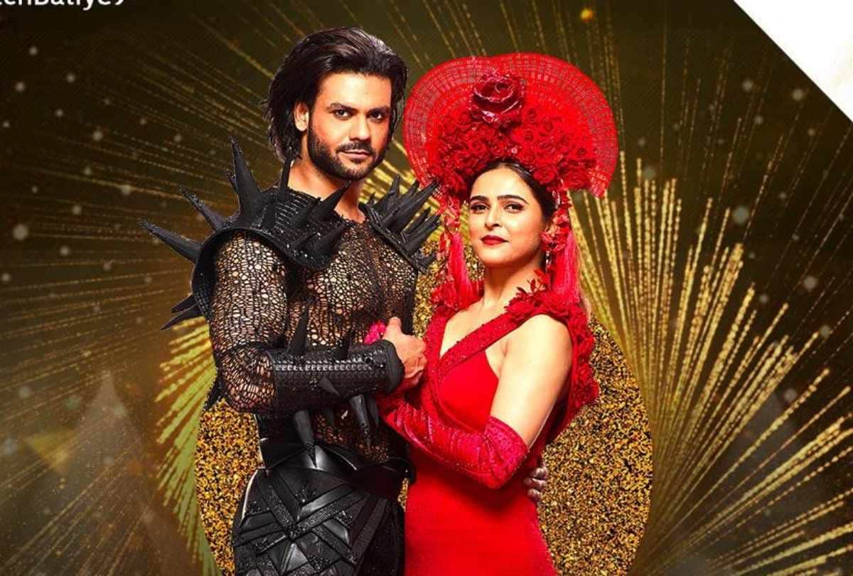 Nach Baliye 9 Urvashi Dholakia commenting emotional post on her ex boyfriend Anuj Sachdeva