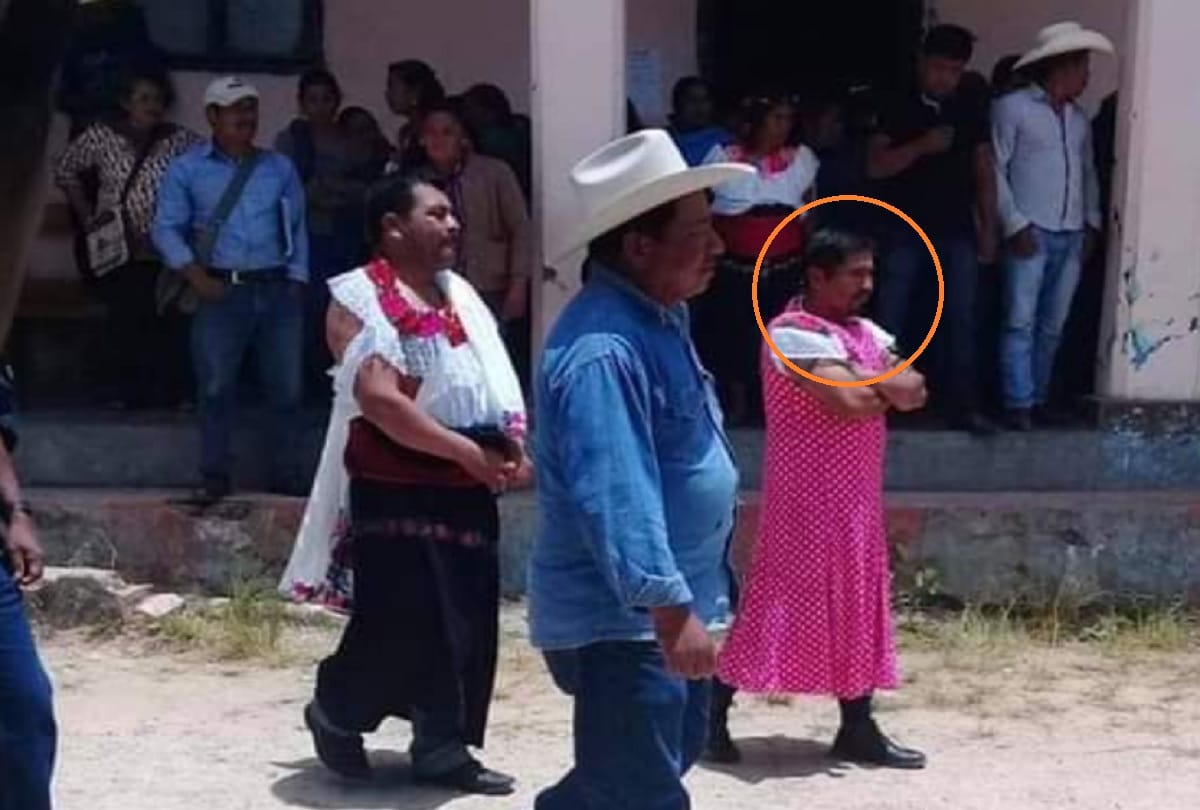 Mexico mayor Javier Jimenez forced to parade in woman dress for failing to fulfill campaign promises