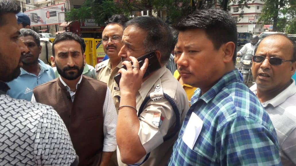dehradun police blocked road cut in jakhan public protest