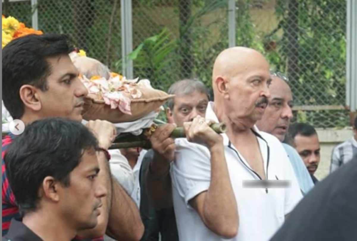 hrithik roshan maternal grandfather j om prakash funeral photos amitabh bachchan spotted