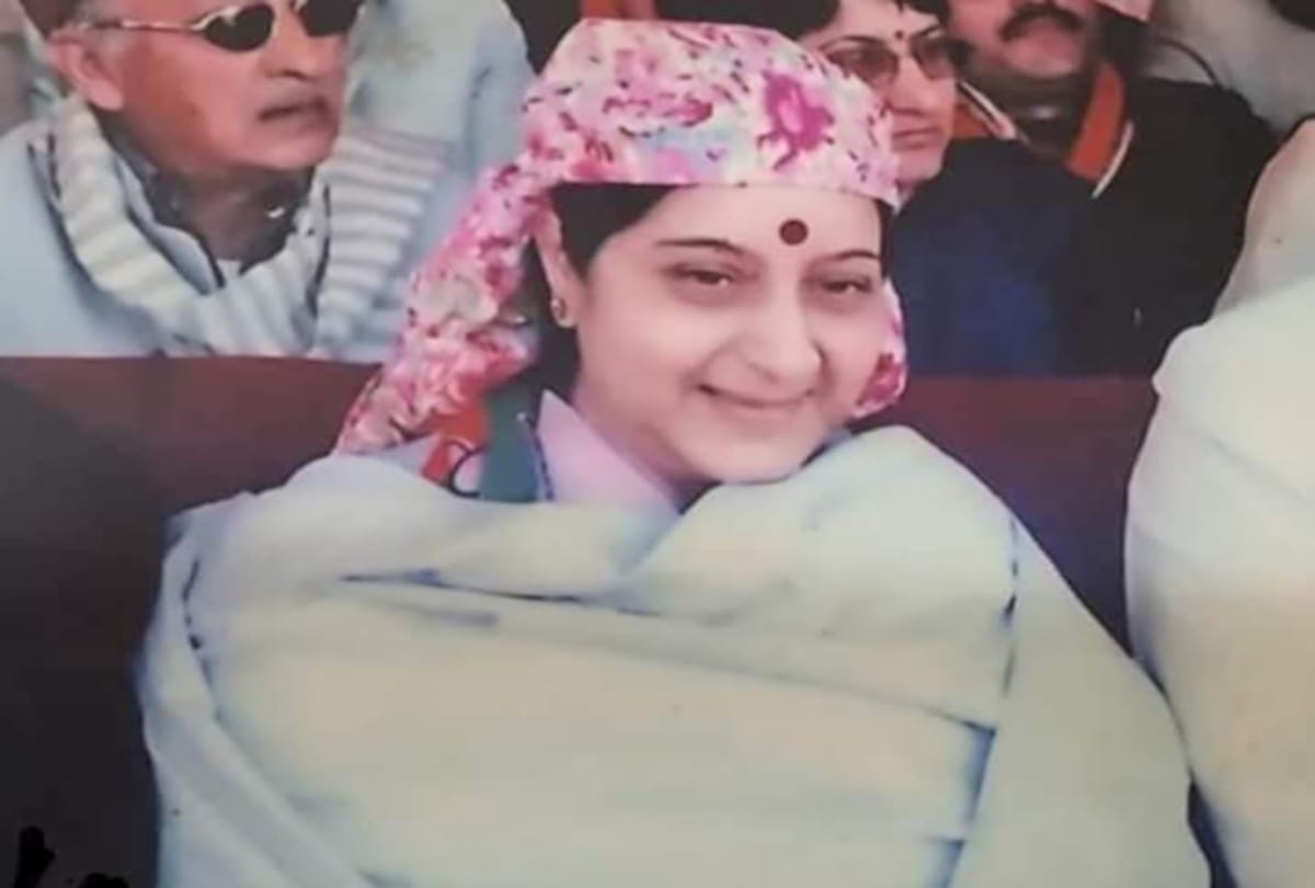 This former information commissioner of Himachal had made Sushma Swaraj's entry in politics