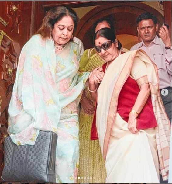 sushma swaraj share special bond with bollywood celebrities look at the photos