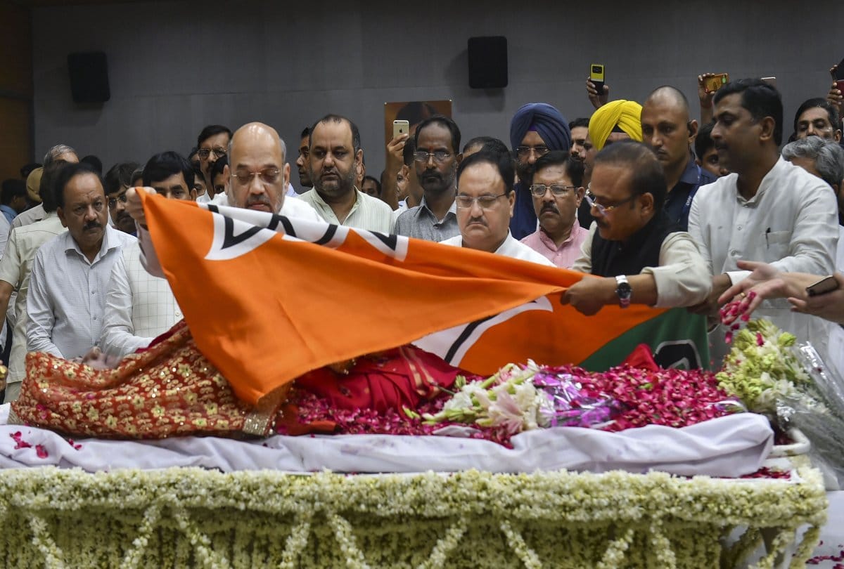 Sushma Swaraj cremation last rites lodhi road BJP office