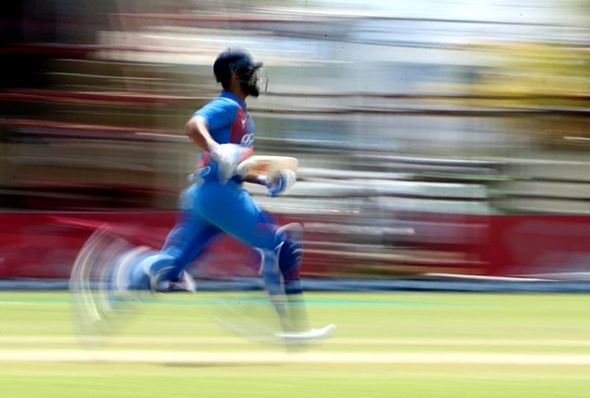 Virat kohli changes his style to see fear in opposition for him after 2012